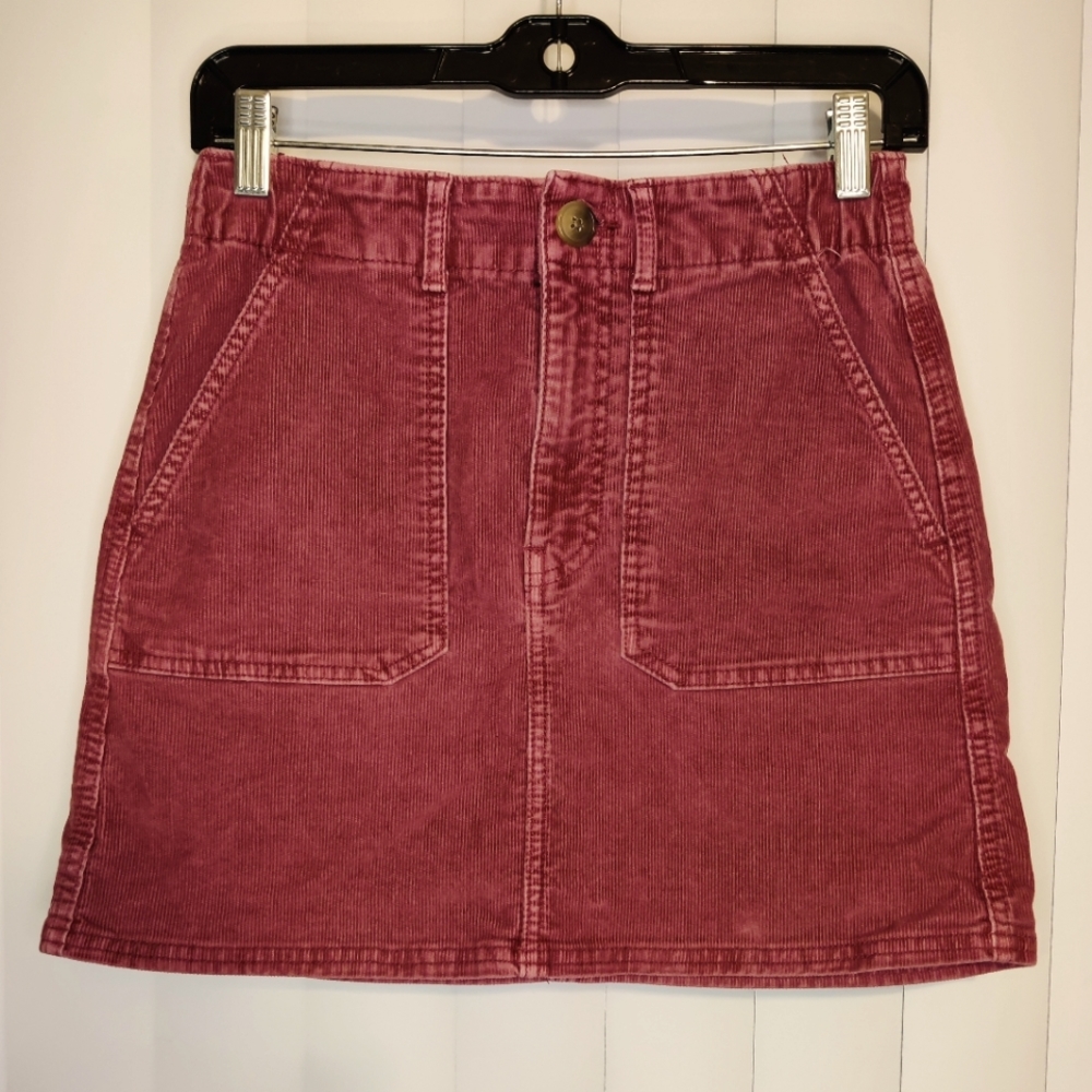 American Eagle dark dusty rose corduroy mini skirt Size 0 - Picture 1 of 4